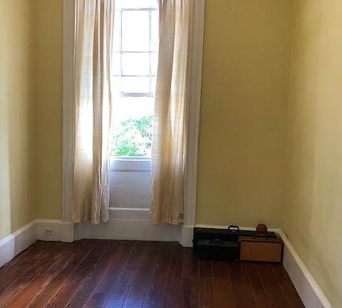 4th image of 616 Julia St