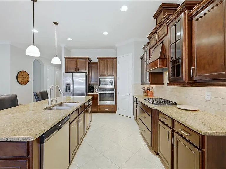 5423 Title Row Dr — Photo 18