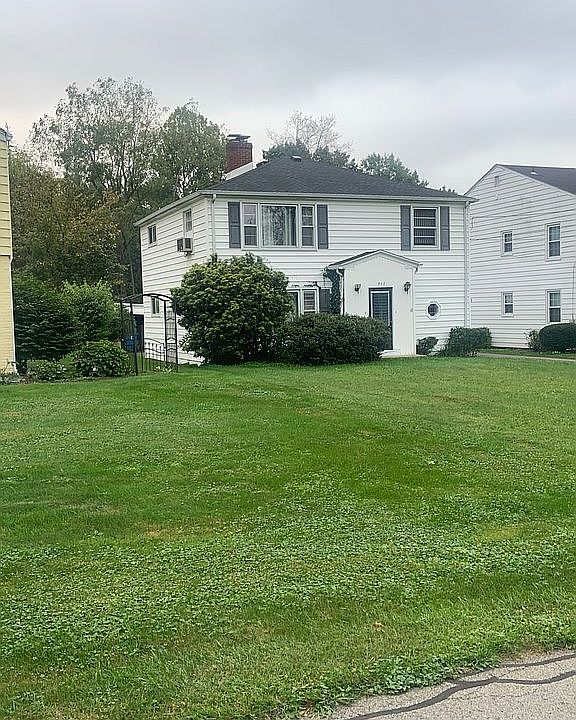 1st image of 407 Old Shay Ln