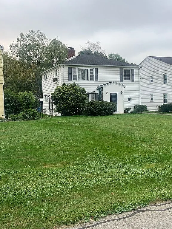 407 Old Shay Ln photo 1