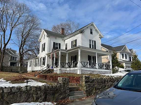 3rd image of 105 Oakdale Ave