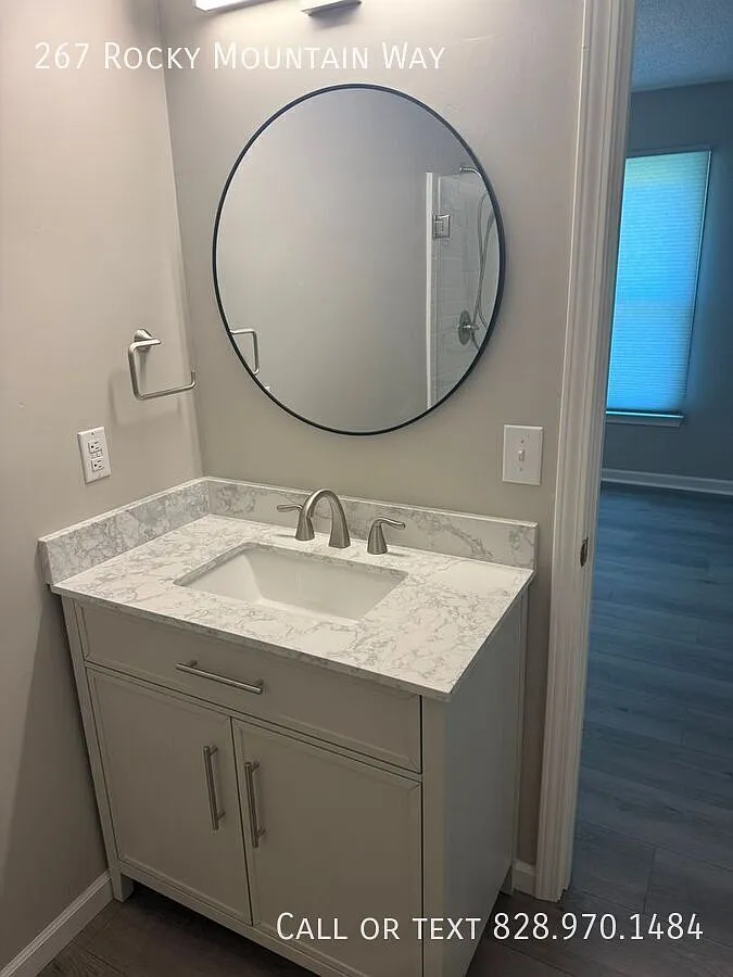Comfortable Single-Level Living in Hills at Avery's Creek — Photo 4