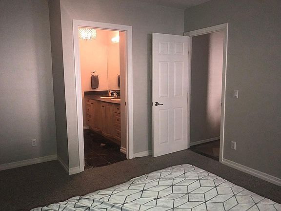 Bedroom & Bathroom