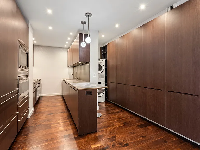721 5th Ave #34EF — Photo 9