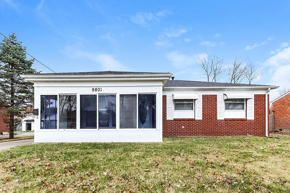 3 bed, 2.0 bath, 1053 sqft, $1,725 — Photo 1