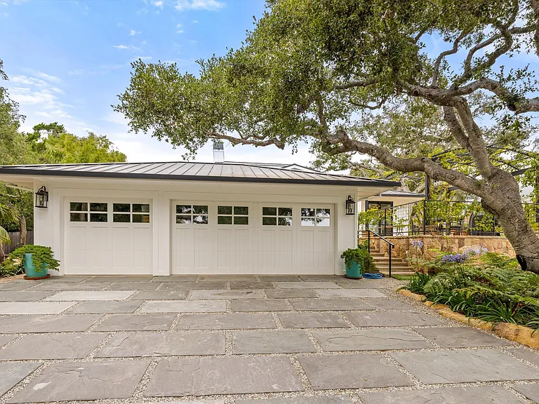 7 E Valley Rd — Photo 13