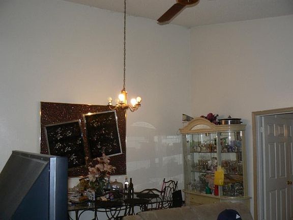 5th image of 1332 SW 75th Ave