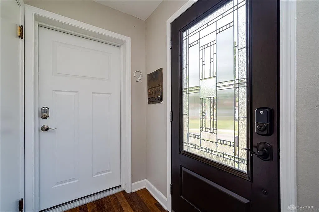 2 bed, 1.0 bath, 800 sqft, $1,600 — Photo 2