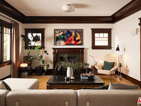 5th image of 129 N Saint Andrews Pl