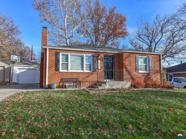 1832 S 49th St, Lincoln, NE 68506