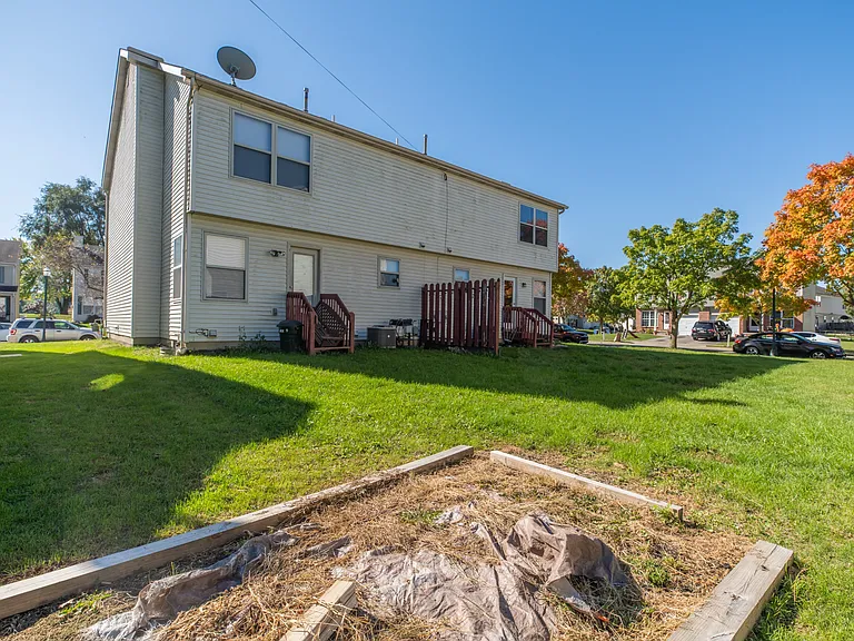 240 Richards Dr — Photo 41