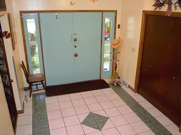 4th image of 1035 24th St S