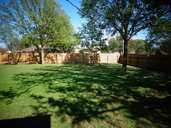 4th image of 1421 Red Fox Ln