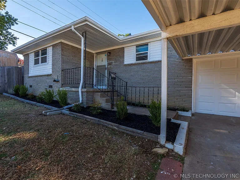 2150 S 80th East Ave — Photo 3