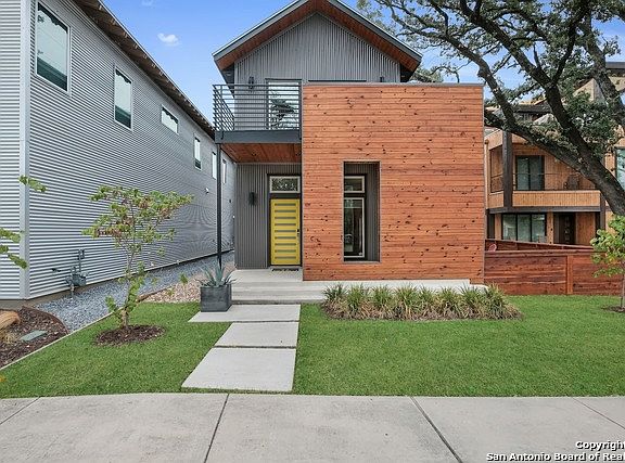 2nd image of 519 Leigh St