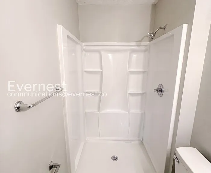 644 Georgia N #155 — Photo 18