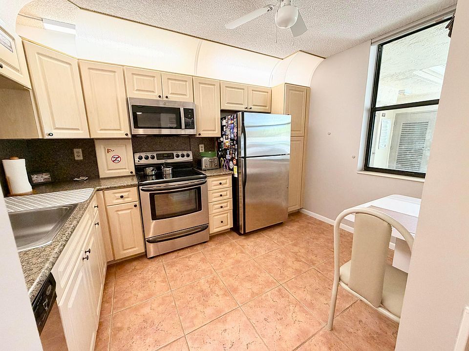 1st image of 2908 S Carambola Cir Circle S #103