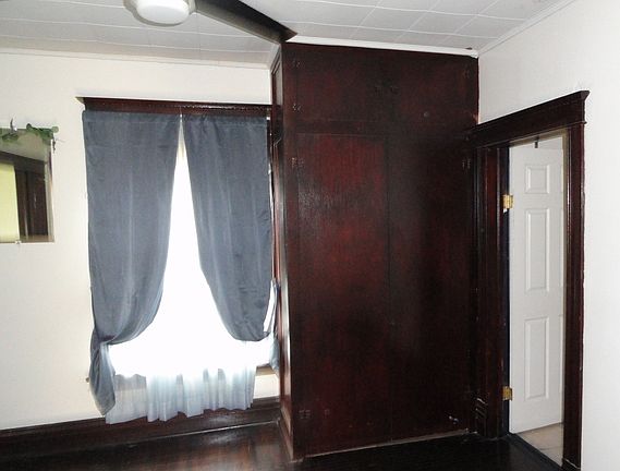 4th image of 256 N Greenwood Ave