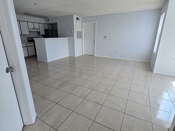 5th image of 2214 Grand Cayman Ct APT 1516