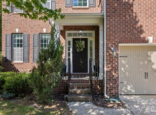 949 Autumn Glen Ct, Lake Wylie, SC 29710