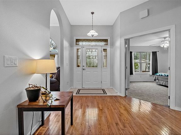 5th image of 43 Portsmouth Dr