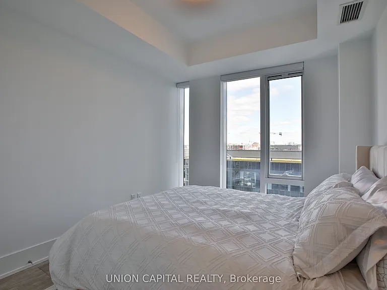 480 Front St W #1505 — Photo 22