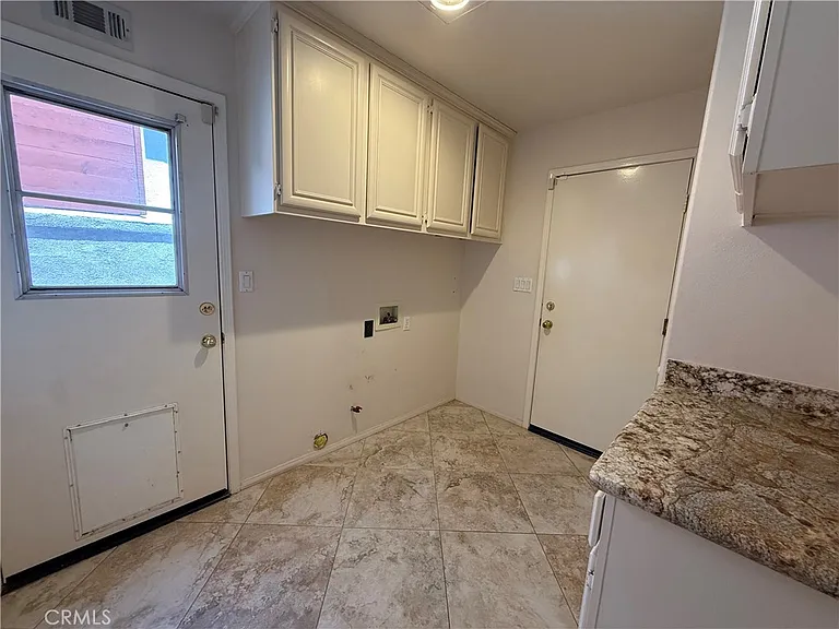 27 Glen Echo — Photo 28