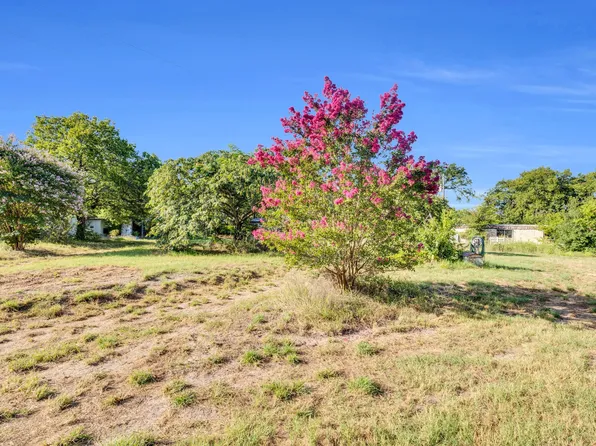 957 El Camino Rd, Waxahachie, TX 75167