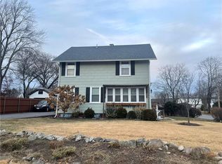 2 Brook St Floor 2, Smithfield, RI 02917