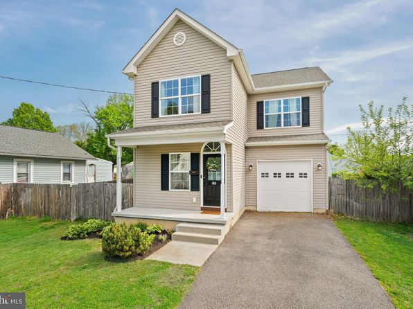 406 10th St, New Castle, DE 19720