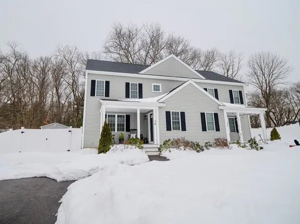 30 Oak Meadow Pl #30, Bridgewater, MA 02324