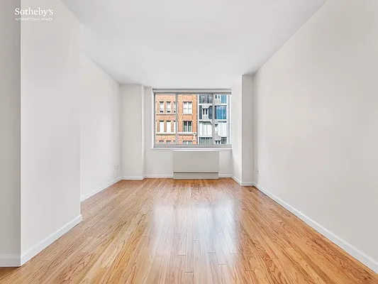 Sold by Sotheby's International Realty | media 20