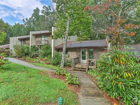 3rd image of 37-6F Dogwood Knob Lane #6F