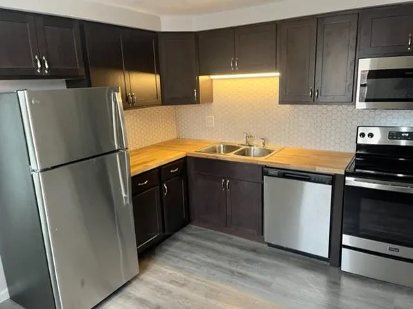 1312 Center Rd APT 4, Buffalo, NY 14224