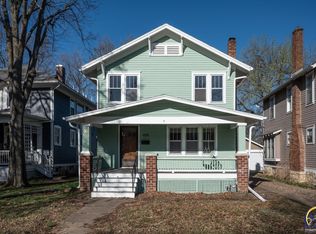 1271 SW College Ave, Topeka, KS 66604