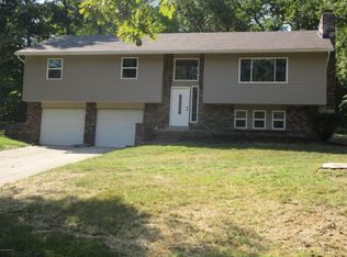 3920 Rustic Ln, Jefferson City, MO 65109