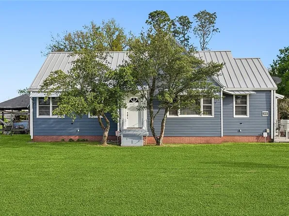 203 Saint Charles Pl, Hahnville, LA 70057