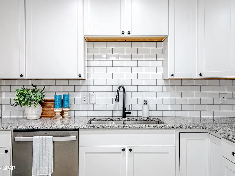 3015 Stanford Rd — Photo 12
