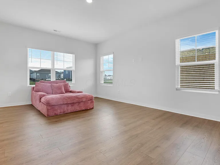 6302 Marinelli Dr N — Photo 7