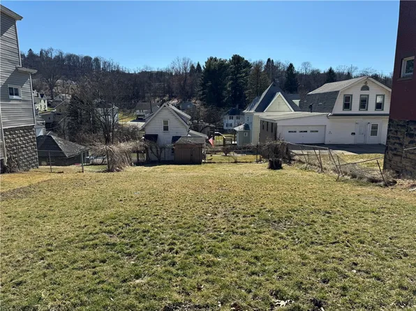 644 E Maiden St, Washington, PA 15301
