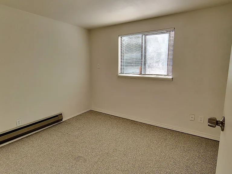 11733.5 17th Ave NE #11733-1/2 — Photo 11