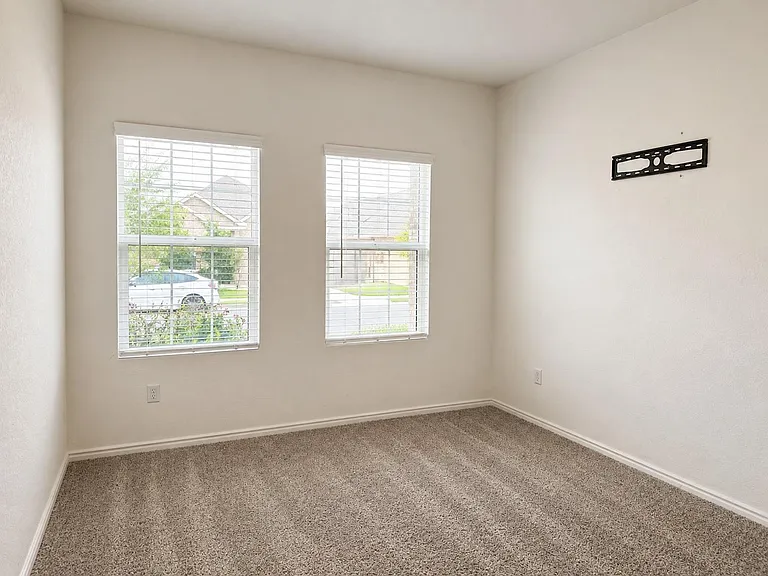 108 Blue Blaze Trl — Photo 22