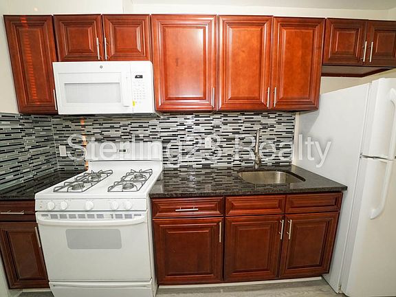 2nd image of 31-06 38th St #20D