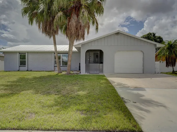 1917 SE Floresta Drive, Port St Lucie, FL 34983