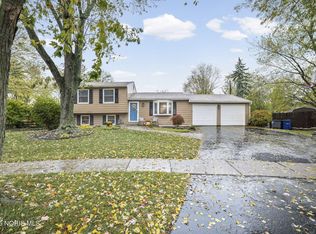 130 Cedar Ct, Perrysburg, OH 43551