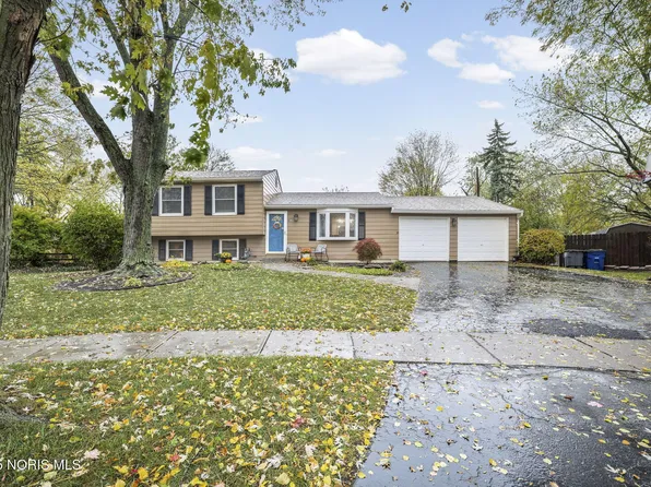130 Cedar Ct, Perrysburg, OH 43551