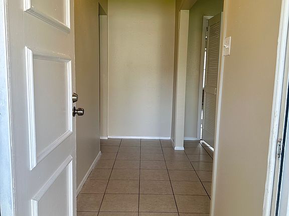4th image of 12847 Clarewood Dr