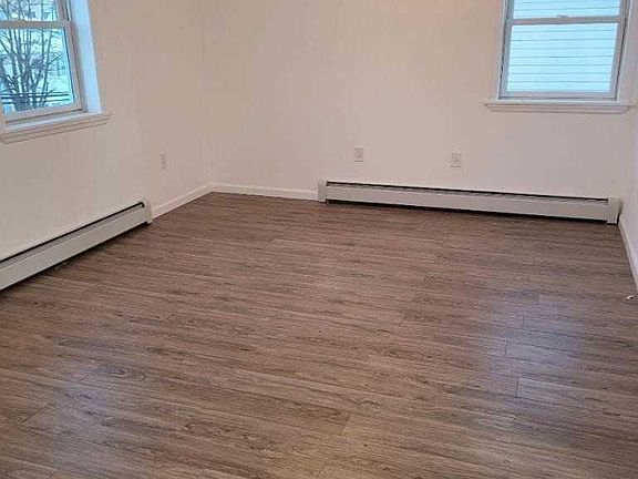 5th image of 335 Beach 30th St Floor 2