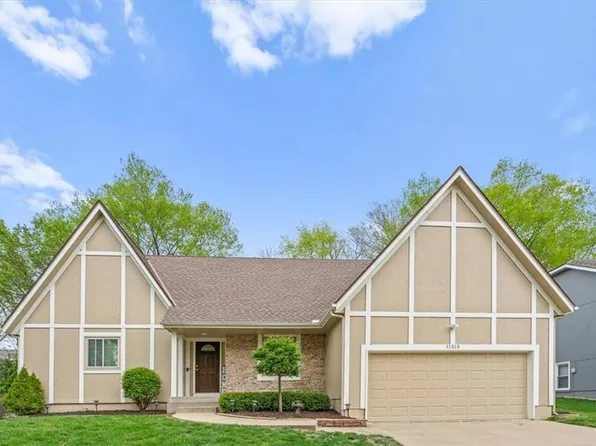 11313 Foster St, Overland Park, KS 66210