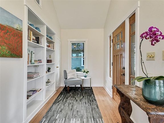4th image of 1710 Maggie Mayes St
